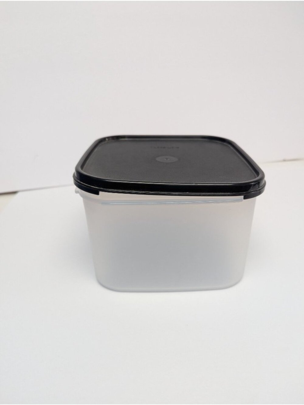 Tupperware Modular Mates 2 Square Sheer Container Black Lid #1623; 1620 11 Cups